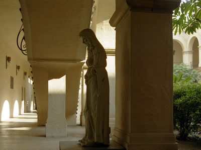 Interior Arcade in El Prado